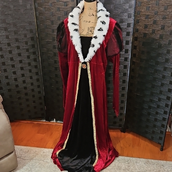 Spirit Red and Black Fairy Tale Queen Women's Costume Size 1X - Picture 2 of 14